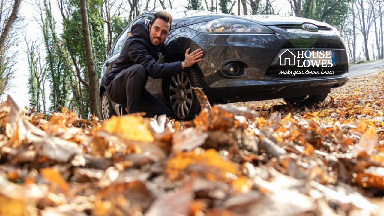 Acorn Hits Roof of Cop Car Shocking Moment Caught